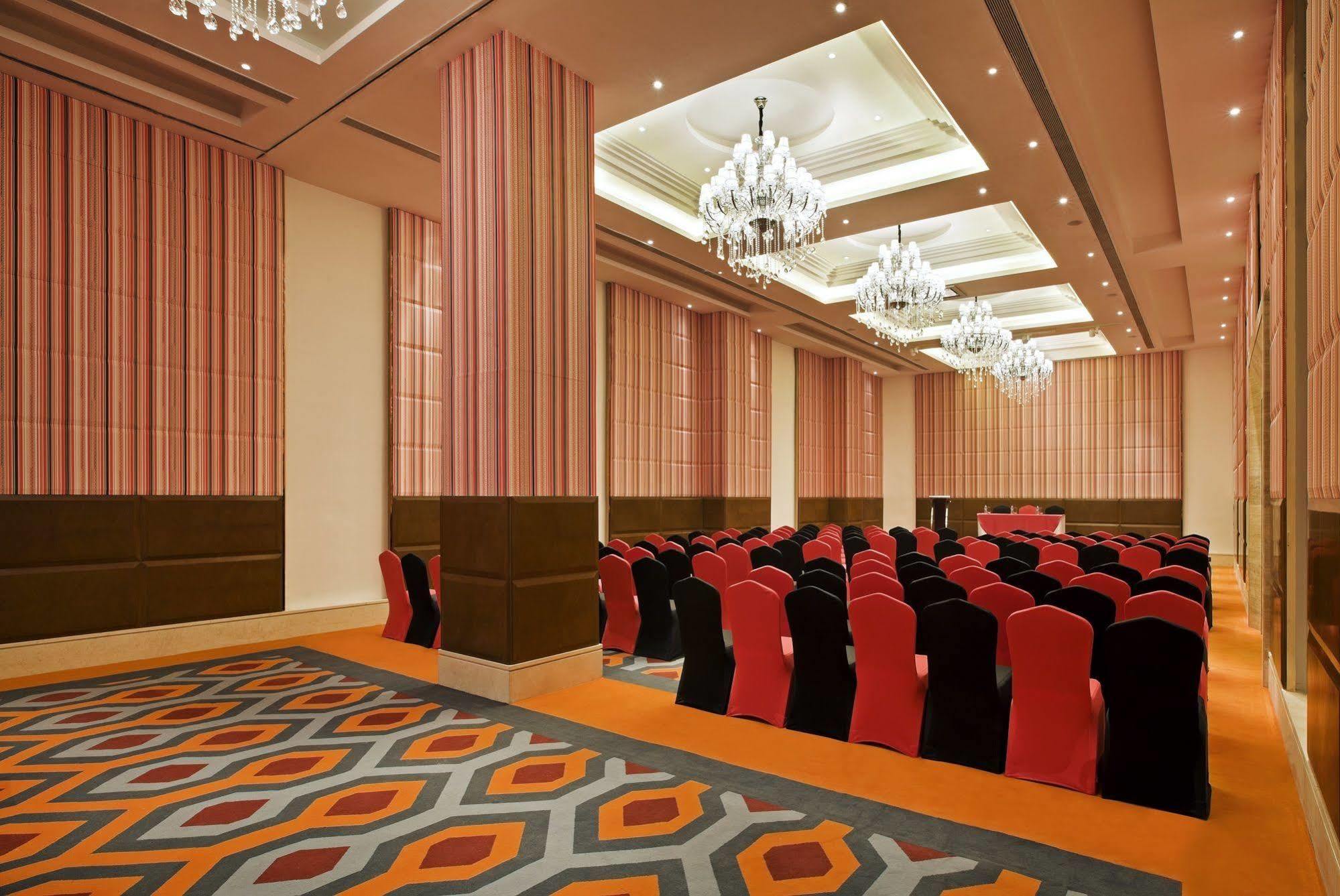 Zone By The Park , Bani Park Jaipur Hotel Exterior photo